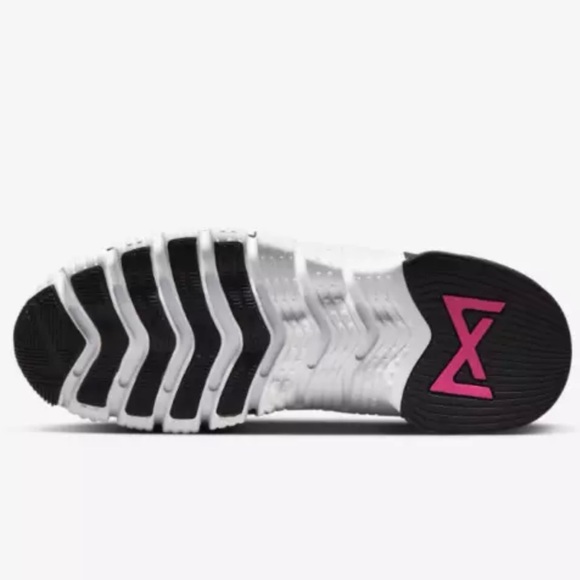 NWOB Nike Free Metcon 5 Fireberry Gold Black. New Without Box. Women’s Size 9.5 - Picture 9 of 10